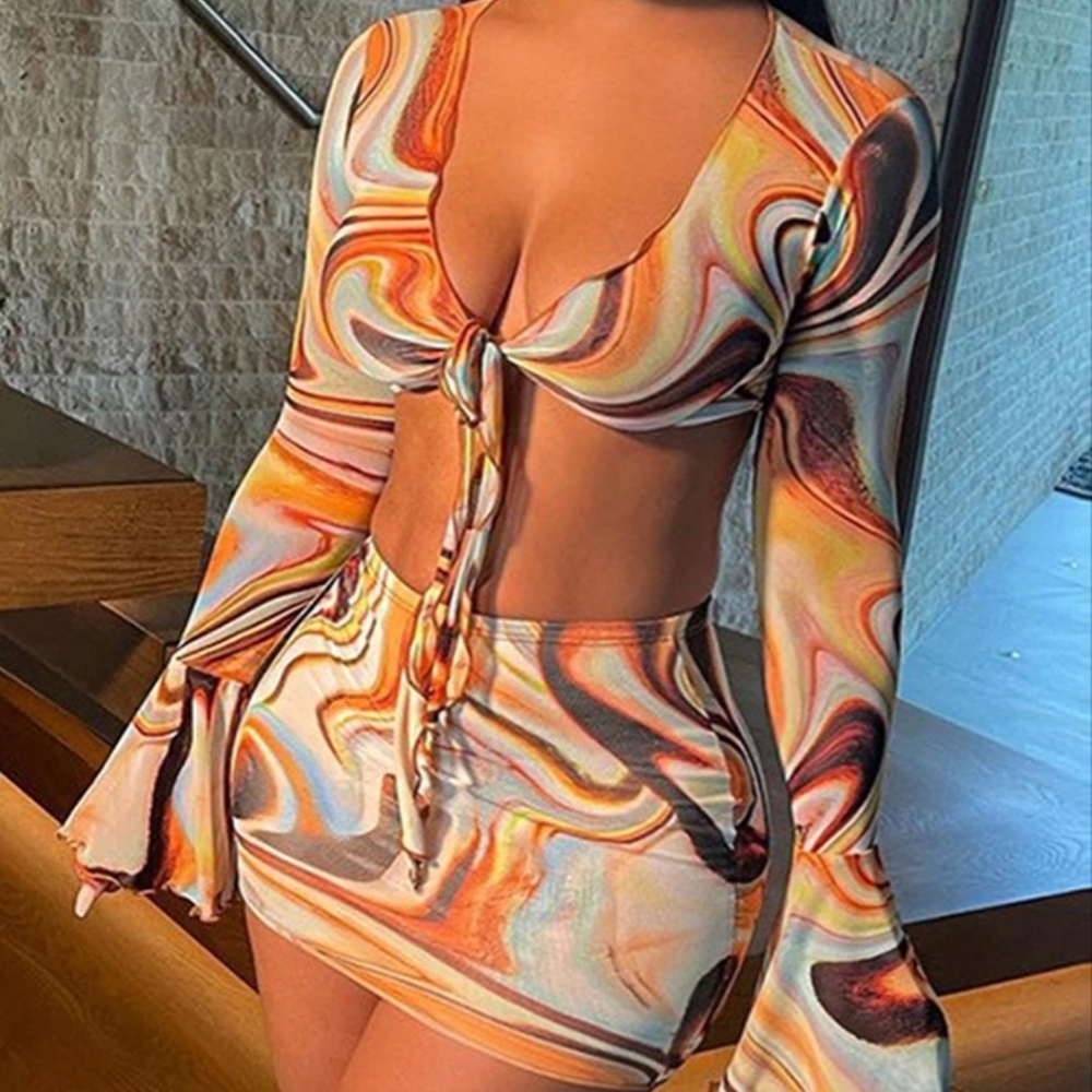 2 pieces set Dress new size M. S,M, L available strech. PRICE WITH A BUNDLE ONLY